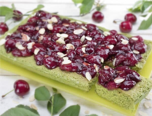 Biscuit thé matcha et compote de cerise